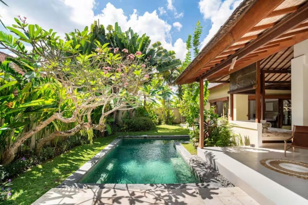 Villa Shanti, Sitara Villa Group Seminyak  Exterior photo